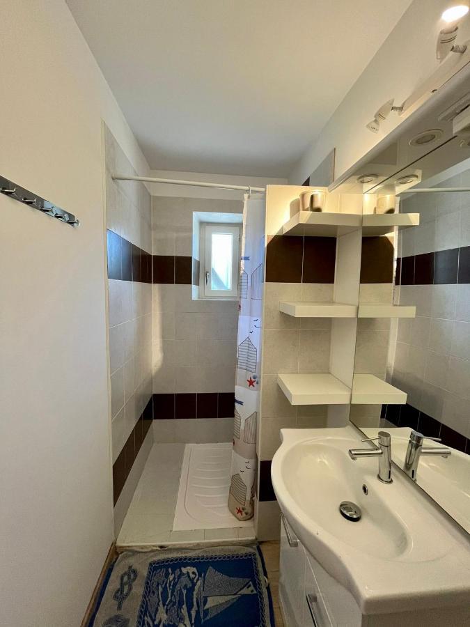 Gite Le Tour 45 M2 Cevennes Lozere Le Collet-de-Deze Exterior photo
